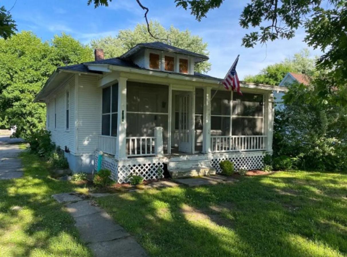 Lovely 2 Bedroom Cottage Just Off Orange Lake! Newburgh Exterior photo